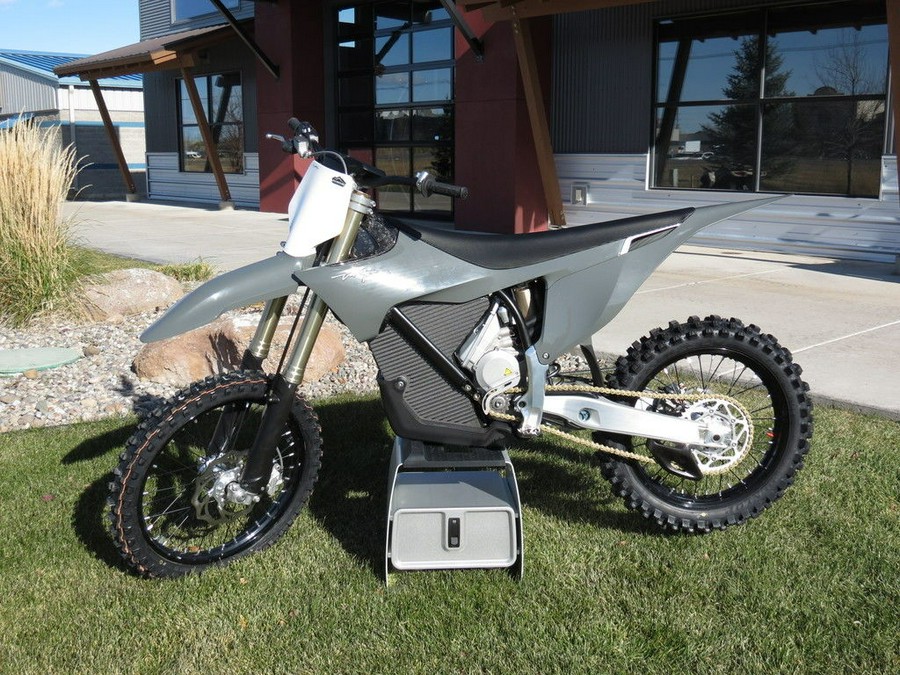 2025 Stark VARG MX 1.2 19"_60HP