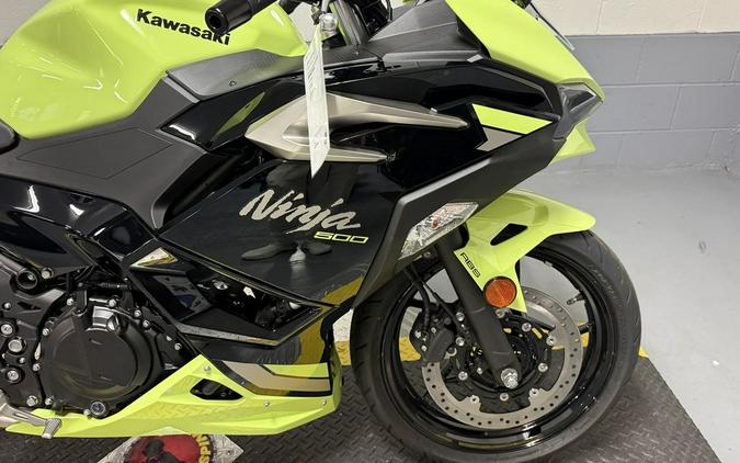 2026 Kawasaki Ninja® 500 SE ABS