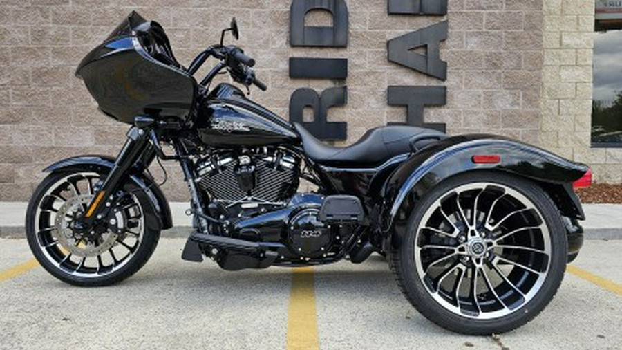 2023 Harley-Davidson Road Glide® 3