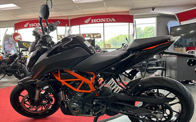 2023 KTM 390 Duke