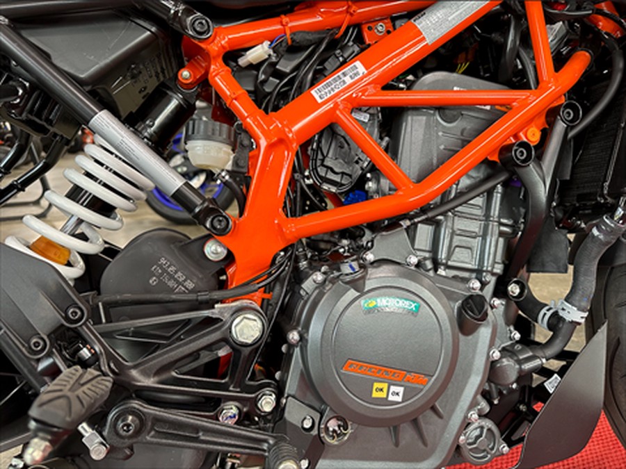 2023 KTM 390 Duke