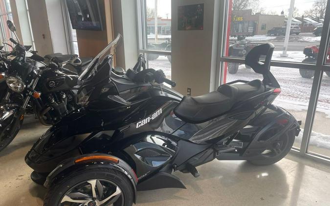 2014 Can-Am Spyder ST