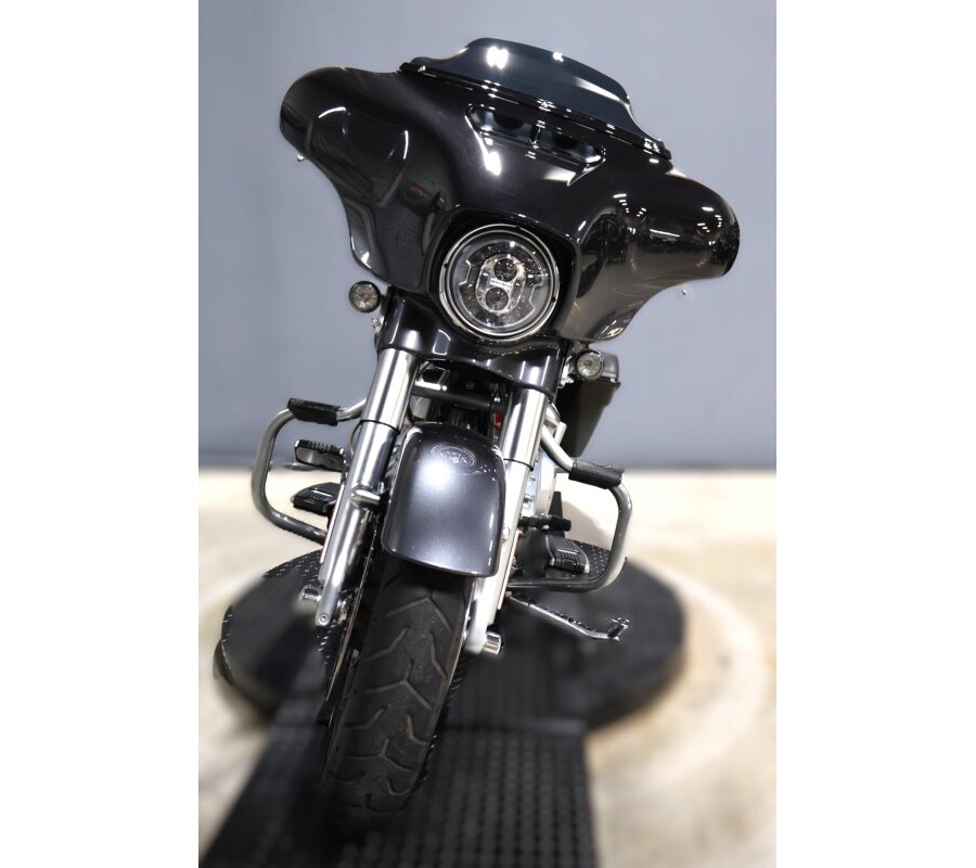 2020 Harley-Davidson CVO Street Glide Black Stardust Fade