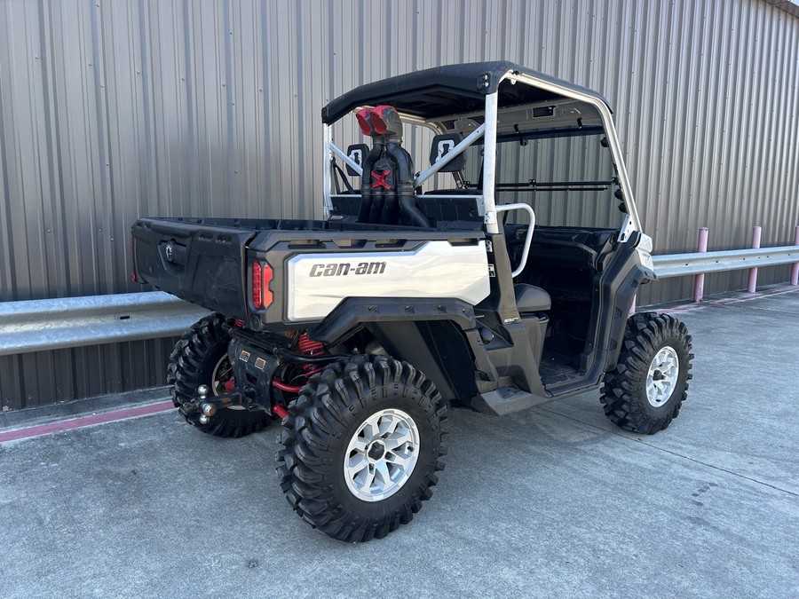 2025 Can-Am Defender X MR HD10