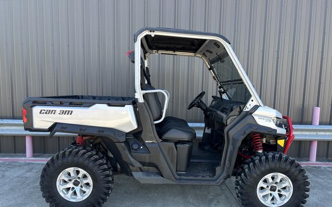 2025 Can-Am Defender X MR HD10