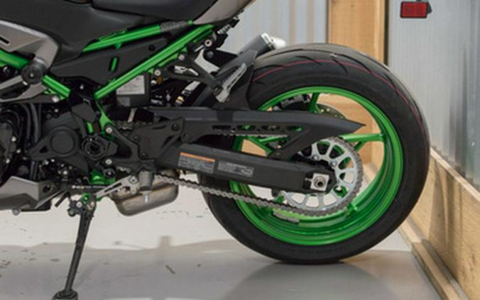 2025 Kawasaki Z900 SE ABS