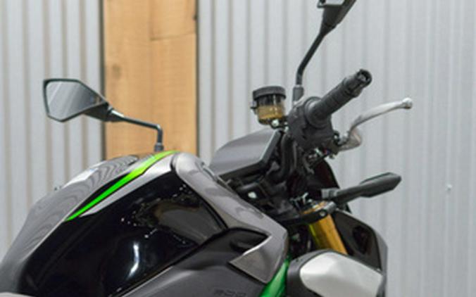 2025 Kawasaki Z900 SE ABS
