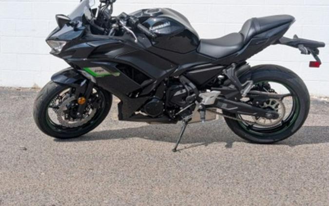2026 Kawasaki Ninja 500 Metallic Flat Spark Black