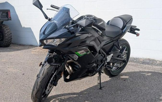 2026 Kawasaki Ninja 500 Metallic Flat Spark Black