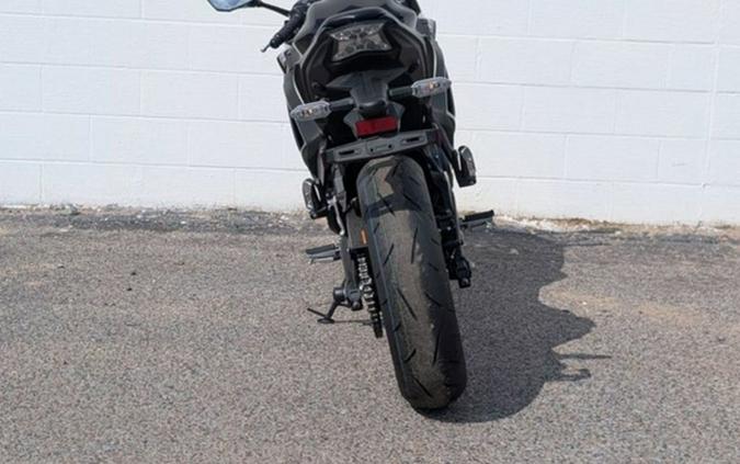 2026 Kawasaki Ninja 500 Metallic Flat Spark Black