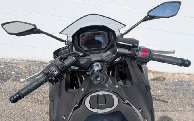 2026 Kawasaki Ninja 500 Metallic Flat Spark Black