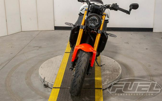 2025 Yamaha XSR 900