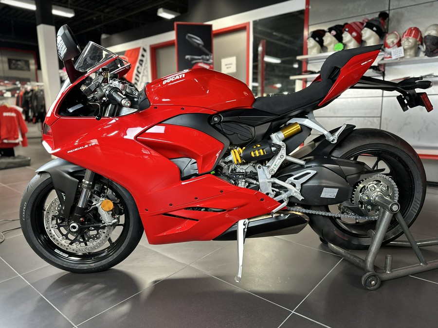 2024 Ducati PANIGALE V2