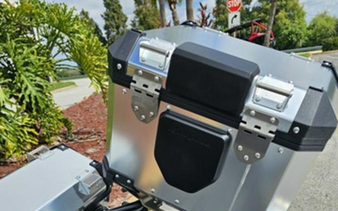 2025 Royal Enfield Himalayan 450 Slate Poppy Blue