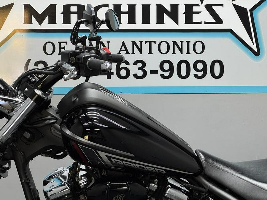 2015 Yamaha Raider®