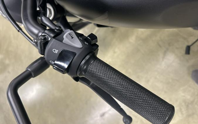 2026 Honda Rebel® 300 E-Clutch