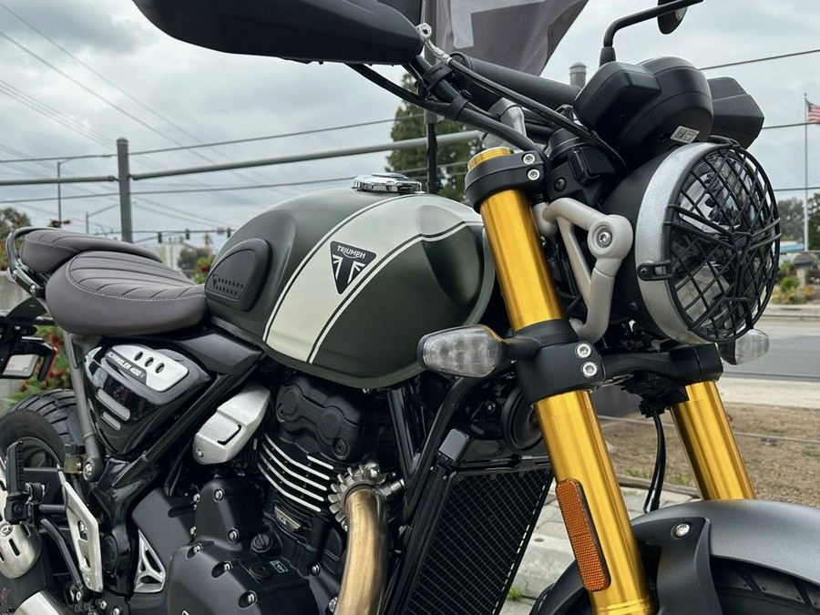 2024 Triumph Scrambler 400 X Matte Khaki Green / Fusion White