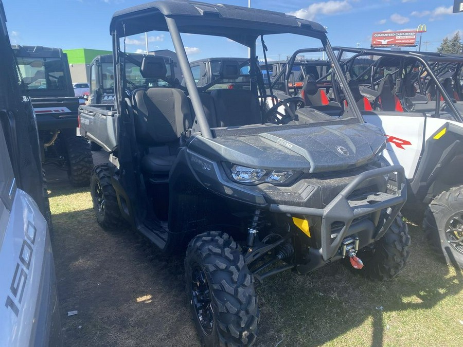 2024 Can-Am® Defender XT HD10