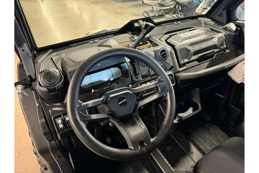 2024 Can-Am Defender MAX Limited CAB HD10