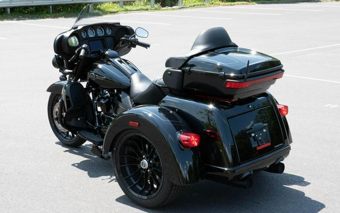 2025 Harley-Davidson Tri Glide Ultra FLHTCUTG