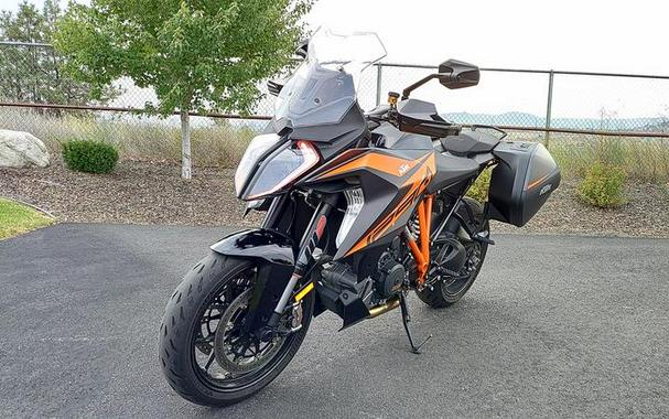 2019 KTM 1290 Super Duke GT