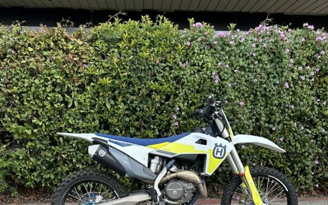 2020 Husqvarna FC 450, 350 and 250 First Look (5 Fast Facts)