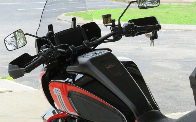 2024 Harley-Davidson® RA1250SE - CVO™ Pan America®