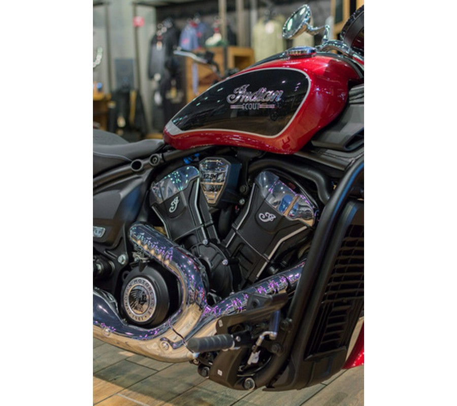 2025 Indian Scout Classic Limited +Tech Sunset Red Metallic