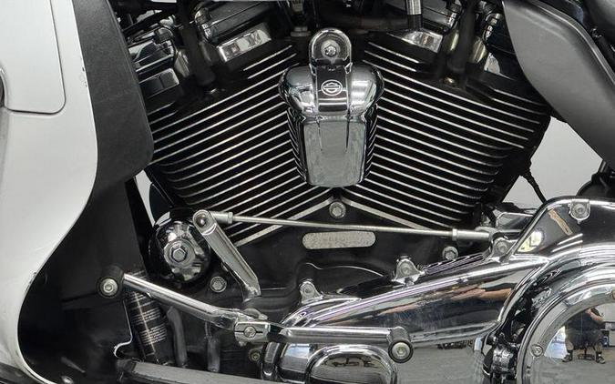 2017 Harley-Davidson® FLHTCU - Electra Glide® Ultra Classic®