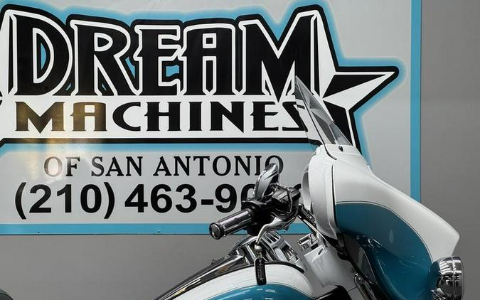 2017 Harley-Davidson® FLHTCU - Electra Glide® Ultra Classic®