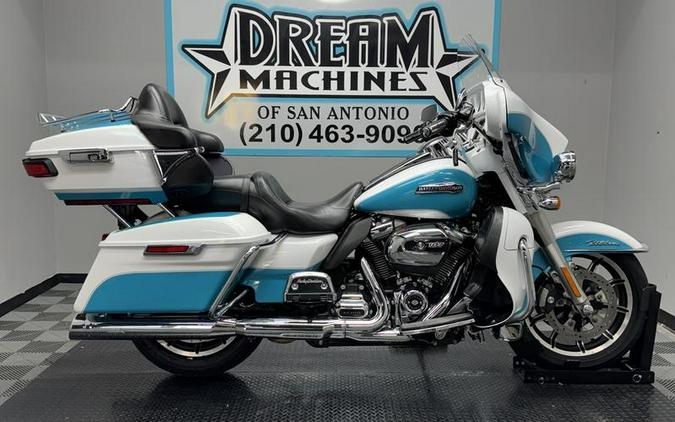 2017 Harley-Davidson® FLHTCU - Electra Glide® Ultra Classic®