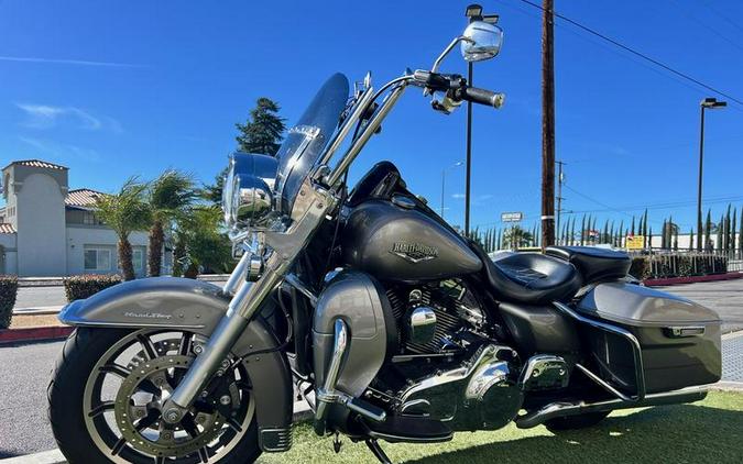 2016 Harley-Davidson® FLHR - Road King®