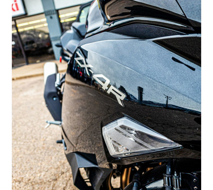 2025 Kawasaki NINJA ZX-4R ABS