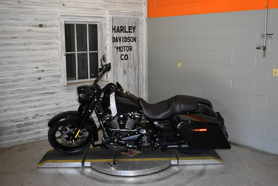 2025 Harley-Davidson® FLHRXS - Road King® Special