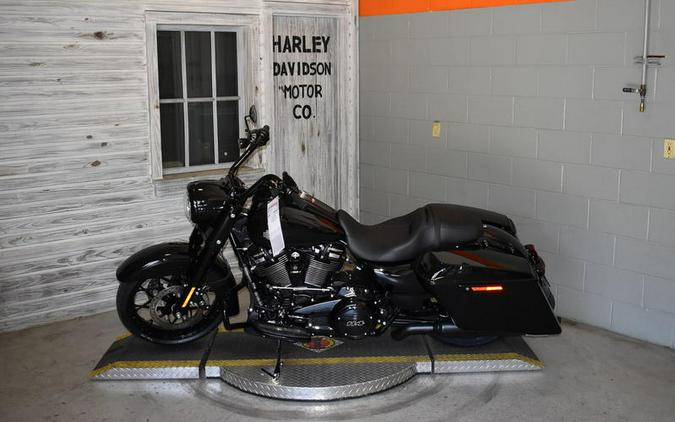 2025 Harley-Davidson® FLHRXS - Road King® Special