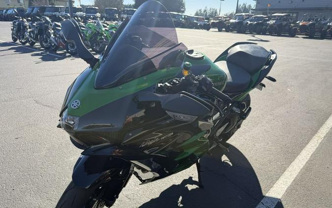2022 Kawasaki Ninja H2® SX SE