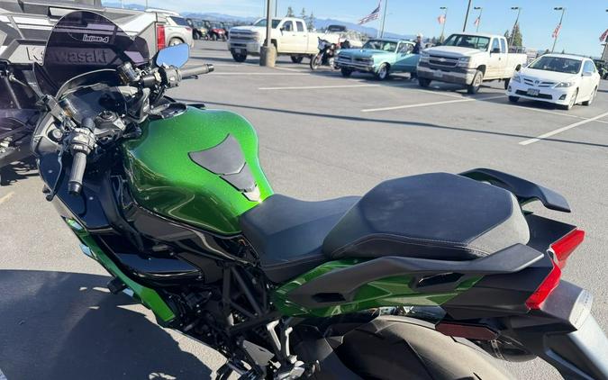 2022 Kawasaki Ninja H2® SX SE