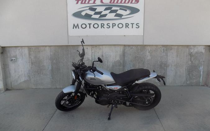 2026 Royal Enfield Guerrilla 450 Smoke Silver