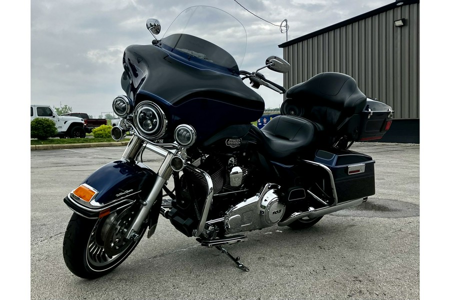 2012 Harley-Davidson® FLHTCU - Electra Glide Ultra Classic