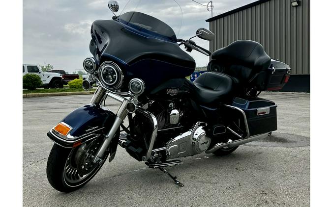 2012 Harley-Davidson® FLHTCU - Electra Glide Ultra Classic