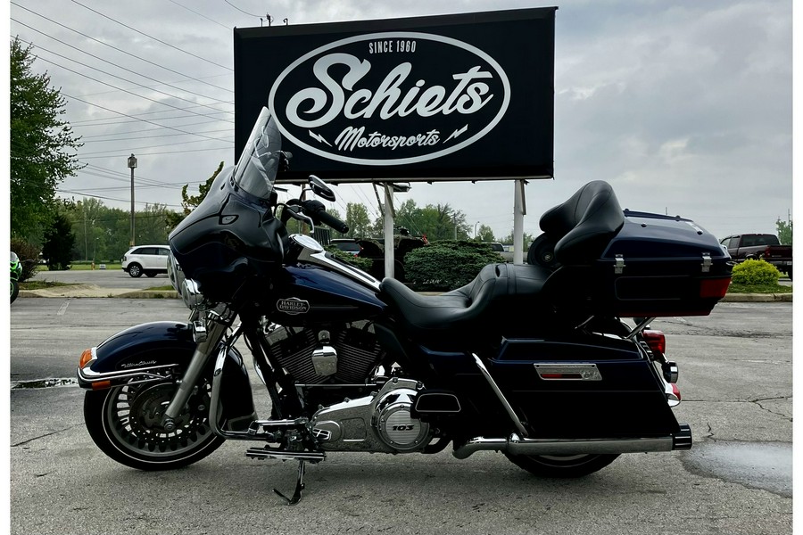 2012 Harley-Davidson® FLHTCU - Electra Glide Ultra Classic