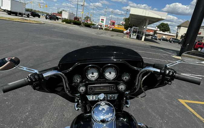 2013 Harley-Davidson Street Glide Base