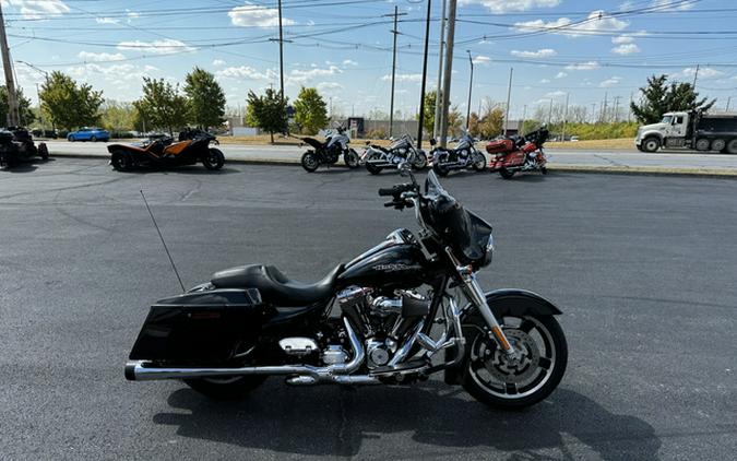 2013 Harley-Davidson Street Glide Base