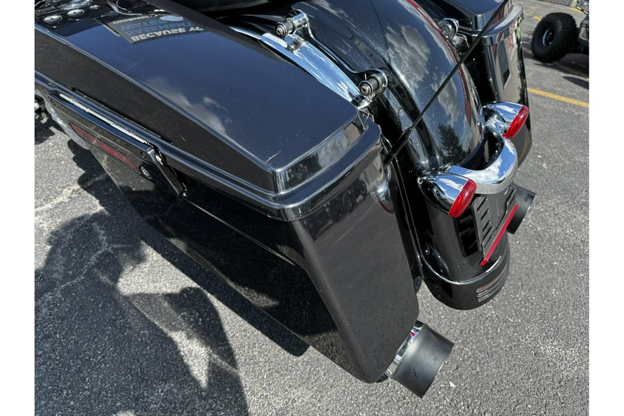 2013 Harley-Davidson® Street Glide Base