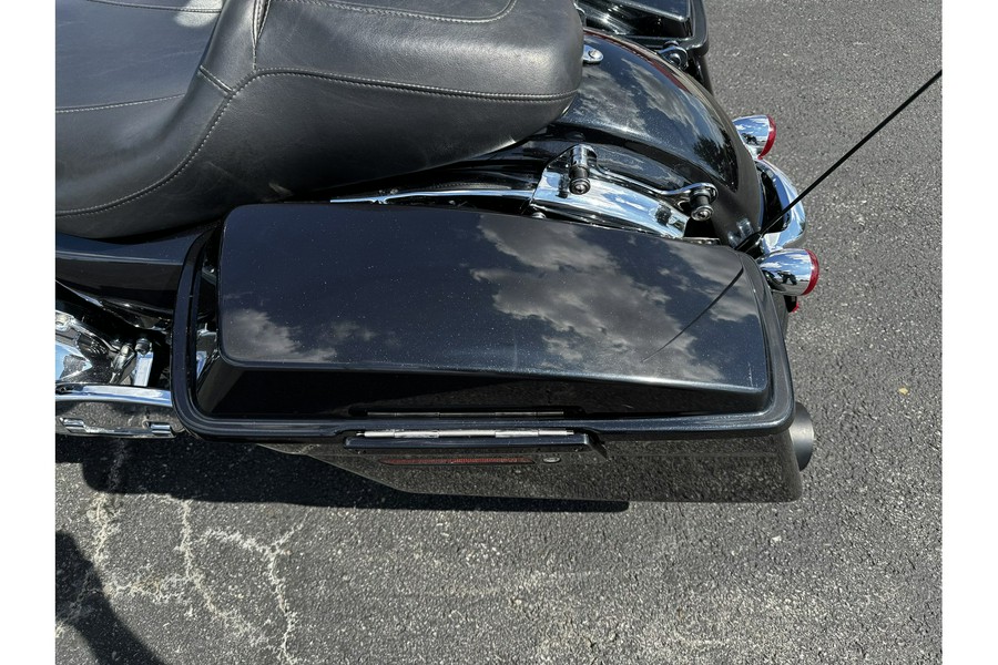 2013 Harley-Davidson® Street Glide Base