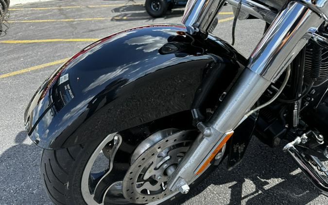 2013 Harley-Davidson Street Glide Base