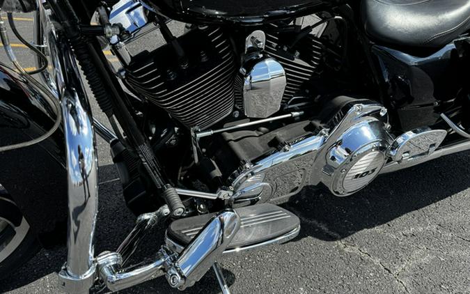 2013 Harley-Davidson Street Glide Base