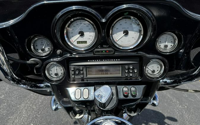 2013 Harley-Davidson Street Glide Base