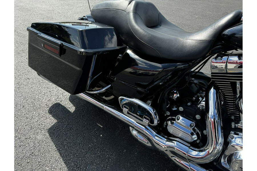 2013 Harley-Davidson® Street Glide Base