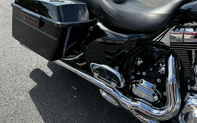2013 Harley-Davidson Street Glide Base